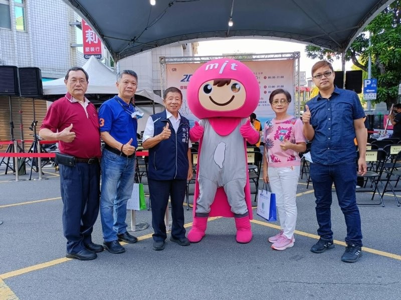 LINE_ALBUM_221001-艋舺服飾商圈-2022就愛MIT-艋舺健康趴趴走_221004_19