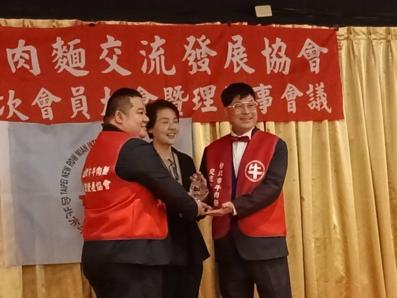LINE_ALBUM_211229-牛協-第六屆第一次會員大會_211230_6