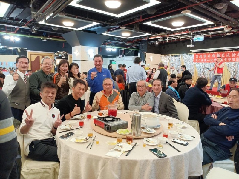 LINE_ALBUM_230116-牛肉麵協會-第六屆第二次會員大會暨尾牙餐會_230118_1