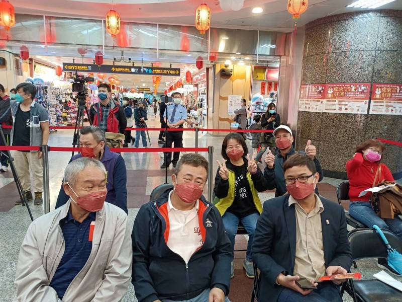 LINE_ALBUM_220122-台北地下街-年貨大街啟動活動_220122_0