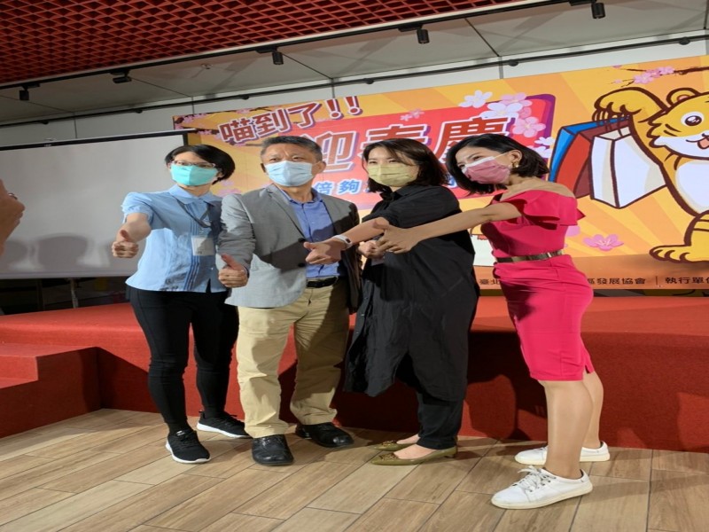 LINE_ALBUM_220411-統領商圈-新增_220411_1